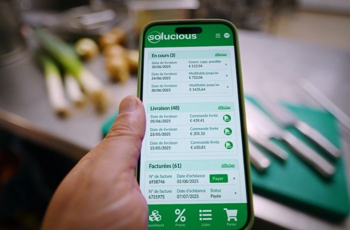 Commandez facilement en ligne via votre ordinateur, tablet ou smartphone